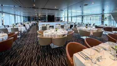 Emerald Waterways - Emerald Radiance - Reflections Restaurant _9_.jpg